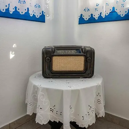 Отель Meltemi
